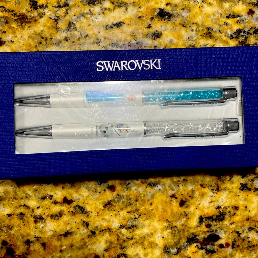 - Swarovski FROZEN pen set , never been used